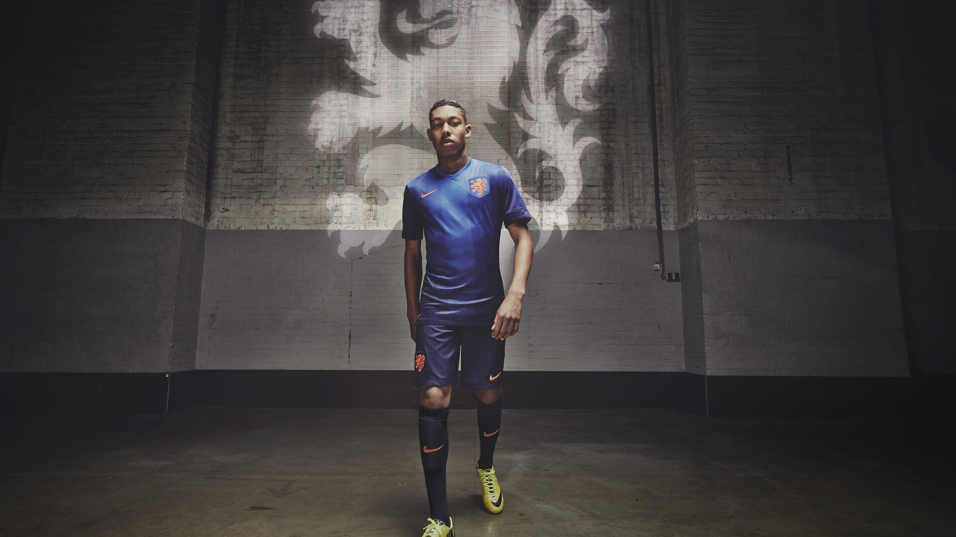 摩纳哥横扫里昂之夜，库尔图瓦在欧冠决赛接管比赛